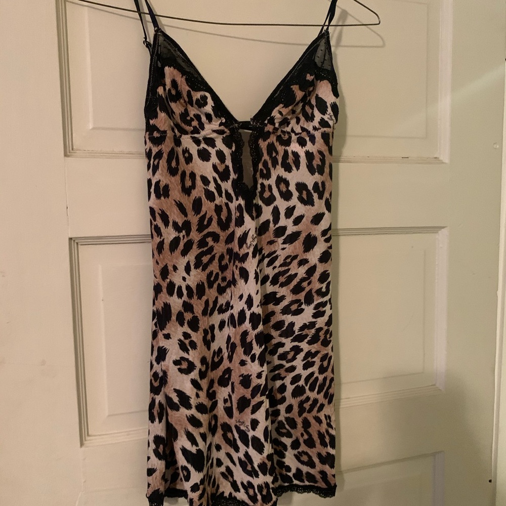 Victoria’s Secret slinky teddy
